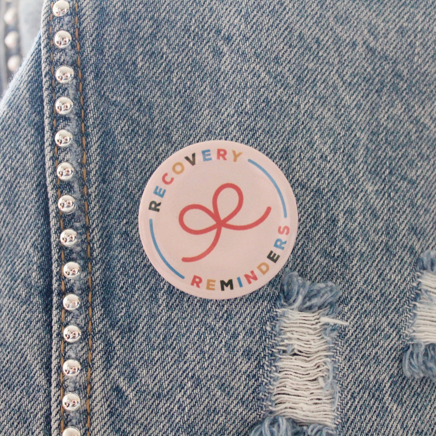 RECOVERY REMINDERS PIN- PINK